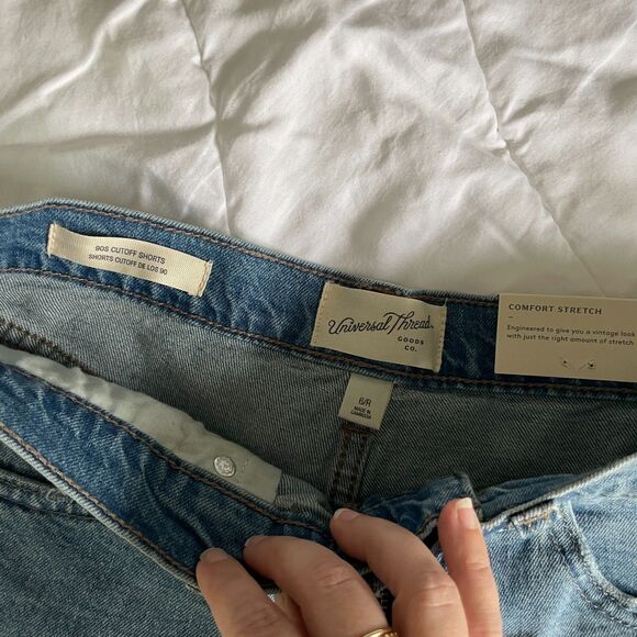 NWT Universal Thread Goods Co. 90s Cutoff Shorts - Size 6 - Picture 3 of 4